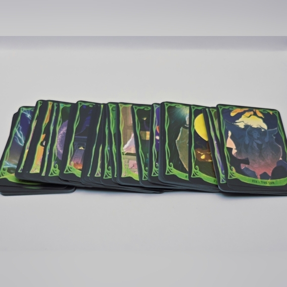 Disney Hocus Pocus Tarot Deck and Guidebook – Sanderson Sisters Edition - Picture 11 of 14